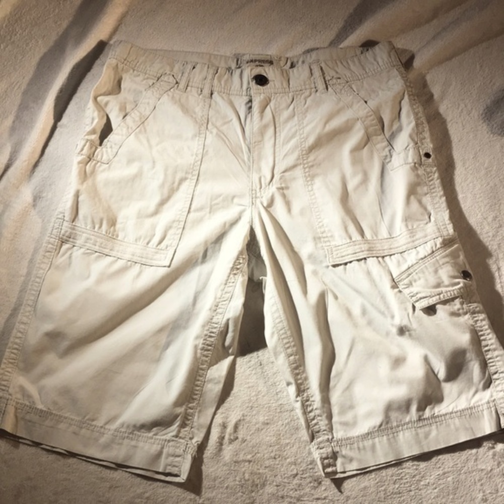 Express Mens Beige Cotton Cargo Shorts